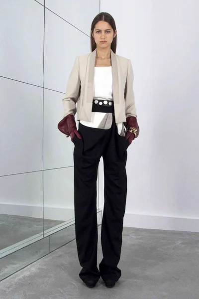 Look 13